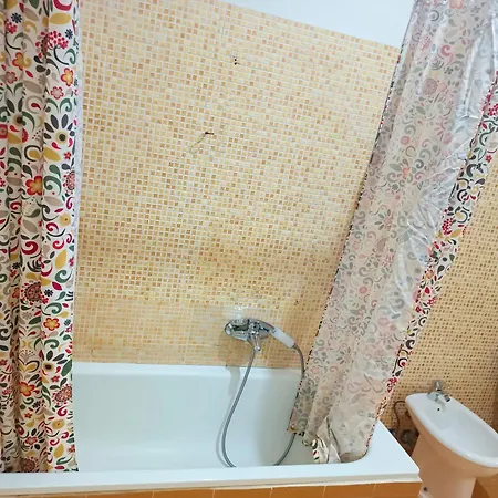 Niam House فندق مبيت وإفطار *